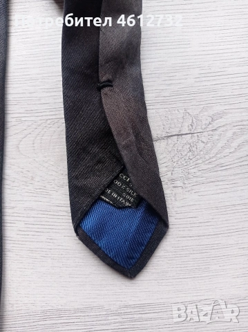 Оригинална вратовръзка Gucci, снимка 5 - Други - 54080043