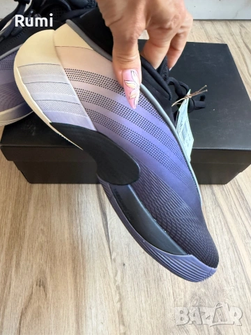 Оригинални нови шикозни маратонки adidas DON ! 41,44,45,46 н, снимка 10 - Маратонки - 54722919