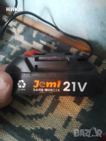 Мини акумулаторен верижен трион jomi за части,две верига и зарядно и едба батерия, снимка 3 - Градинска техника - 54575499