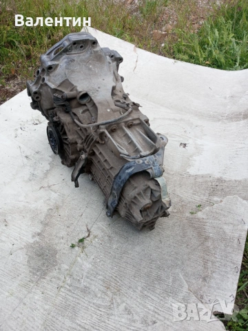 Скоростна кутия Audi 80 , снимка 4 - Части - 54401757