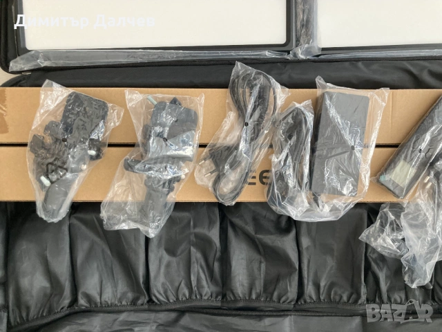 Комплект LED осветление NEEWER - два двуцветни панела + стативи, дистанционно и др., чисто нови, снимка 6 - Светкавици, студийно осветление - 54815476