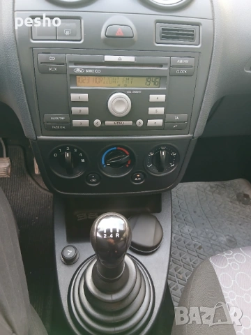 Форд фиеста 1.4i, снимка 17 - Автомобили и джипове - 54334954