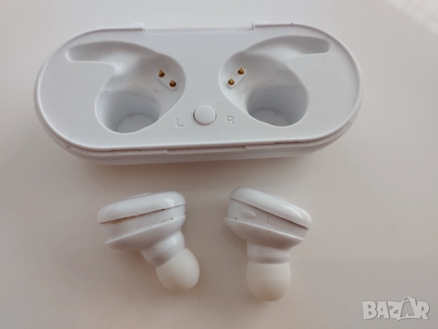 Безжични Bluetooth слушалки , снимка 2 - Безжични слушалки - 54555035