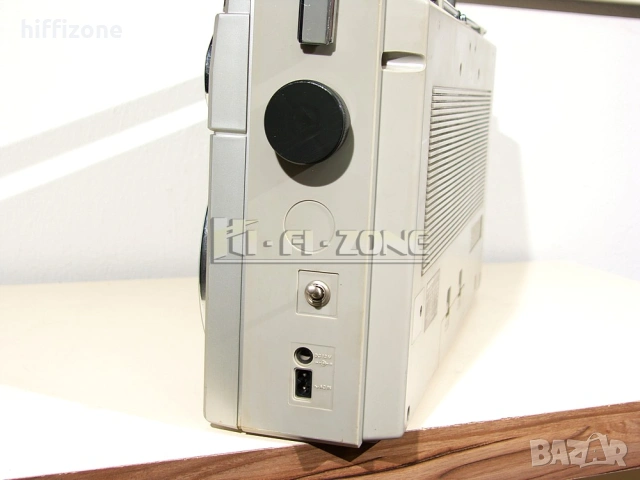 Радиокасетофон Gold star tsr-580, снимка 12 - Радиокасетофони, транзистори - 54898884