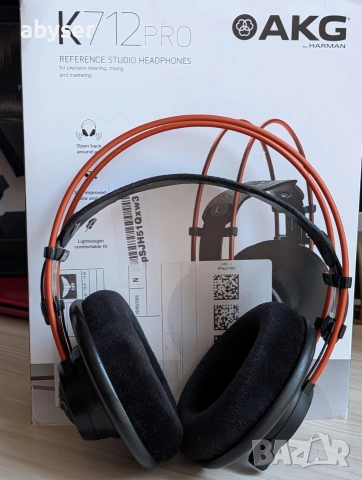 Слушалки AKG K712 Pro, снимка 2 - Слушалки и портативни колонки - 54966772