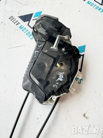 690600D310 задна лява брава от Toyota Yaris P13, 1.0i, 72 ph., 5 sp., engine 1KR-FE, KSP130 2020, снимка 7 - Части - 55573859
