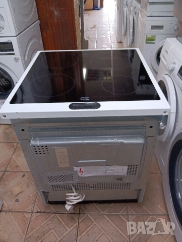 Като нова свободно стояща печка с керамичен плот Voss Electrolux с 2 години Гаранция!, снимка 12 - Печки, фурни - 54684906