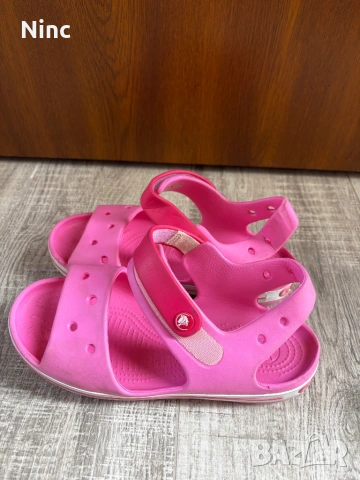 Детски сандалети Crocs 35, снимка 2 - Детски сандали и чехли - 54606603