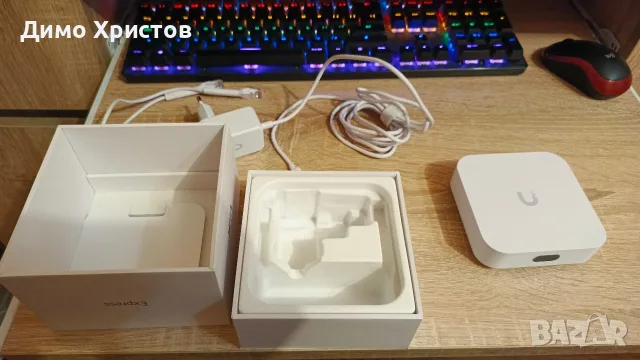Продавам рутер/AP Ubiquiti Unifi Express, снимка 2 - Рутери - 55695522