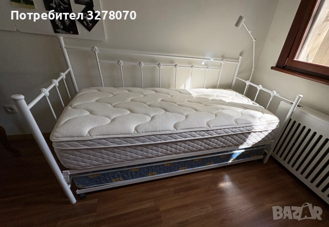 Eдинично легло с бяла метална рамка, снимка 4 - Спални и легла - 54163417