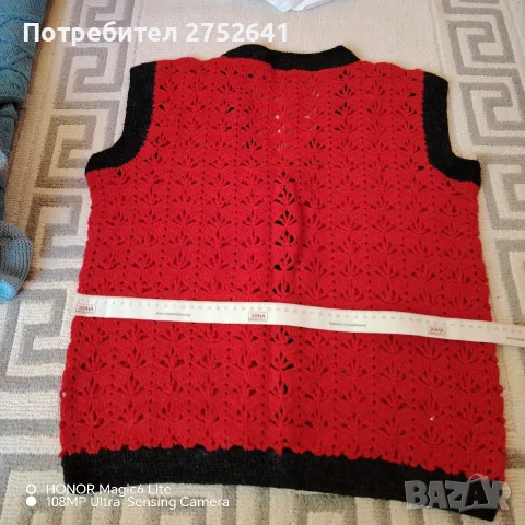 Ръчно изработени плетени елеци, снимка 2 - Ръчно изработени сувенири - 55478346
