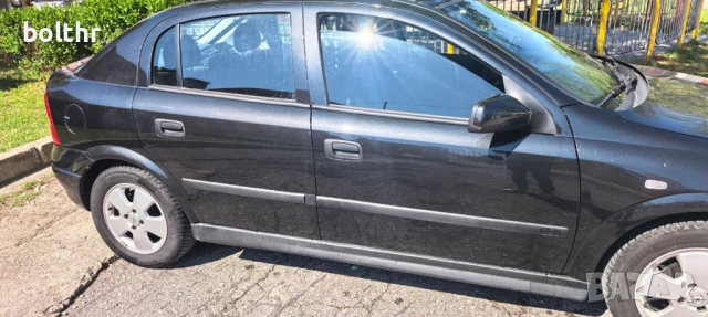 Opel Astra 1.6 Mono, снимка 10 - Автомобили и джипове - 54388610