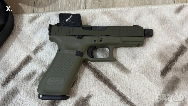 Пистолет Glock 45 9x19 PR Hunter Edition MOS 08 FS M13,5x1LH Green Combo COA, снимка 5 - Бойно оръжие - 54693526