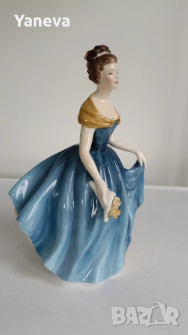 Royal Doulton , "Melanie" , колекционерска, порцеланова статуетка. , снимка 2 - Статуетки - 54391989