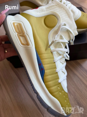 Оригинални нови маратонки Under Armour Curry 4 Retro! 44,5 н
