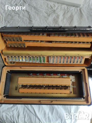 Продавам акордеон Велтмайстер Кантус 4 120 баса, снимка 8 - Акордеони - 54133627