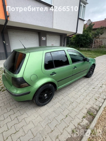 VW Golf 4 1,6 SR, снимка 4 - Автомобили и джипове - 54878495