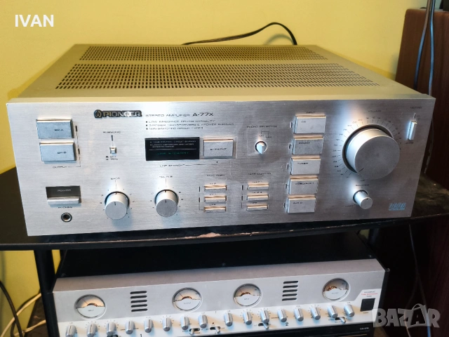 Продавам усилвател pioneer-a77x