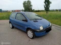 На Части Renault Twingo I 1.2i 55к.с. 1995г., снимка 2