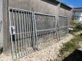 Продавам портални врати,оградни пана и метални колони., снимка 1