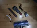 Отлична прахосмукачка Dyson V10 с добра оригинална батерия и аксесоари, снимка 4