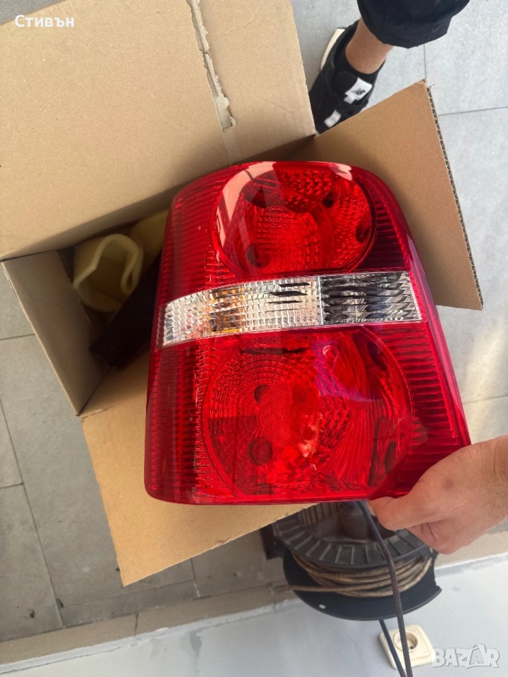Ляв стоп за VW TOURAN 03-10г, снимка 1