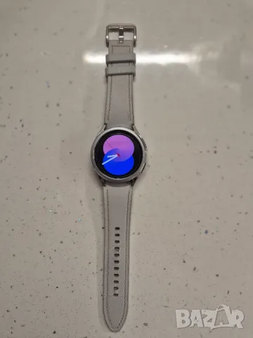 Samsung Galaxy Watch 6 Classic 43 mm Silver + допълнителни аксесоари, снимка 5 - Смарт гривни - 55680884