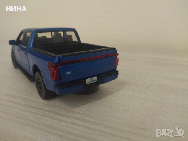 Метална количка Ford F 150 Platinum !!!, снимка 4 - Колекции - 54822294