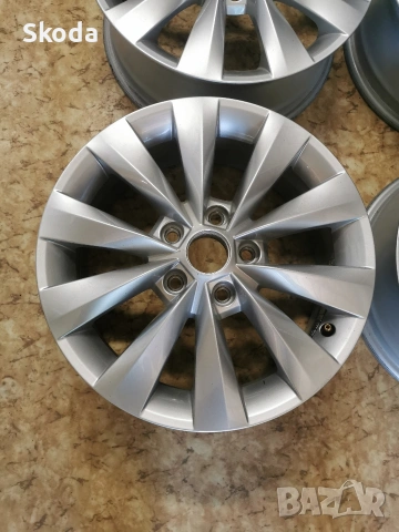 джанти Skoda 5x112 16, снимка 7 - Гуми и джанти - 54314237