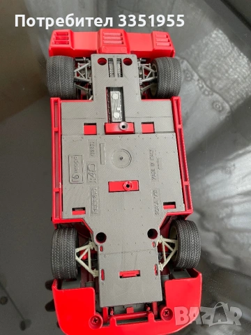 Ретро модел Ferrari F40 1/18, снимка 15 - Колекции - 54409014