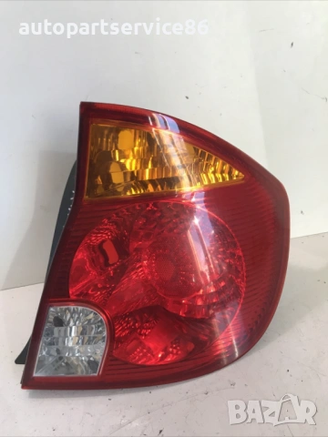 Десен заден стоп за Hyundai Accent (2004) 92402-257