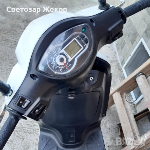Скутер Peugeot 125 кубика напълно обслужен Качваш се и караш, снимка 2 - Мотоциклети и мототехника - 54670156