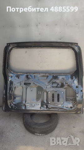 пета врата Toyota Rav4 2007 година, снимка 2 - Части - 55279139