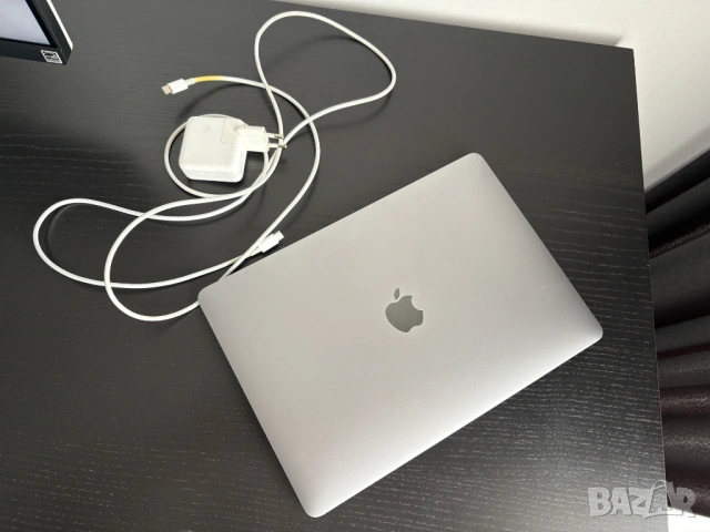 Apple Macbook Air 2020 M1  Перфектен