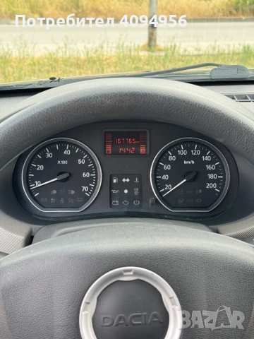 Dacia Sandero 1.2i 75кс, снимка 11 - Автомобили и джипове - 55038005