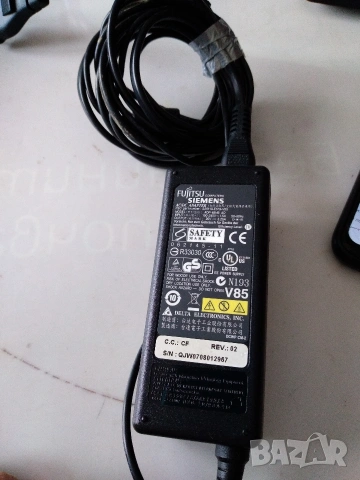 Захранване за лаптоп Fujitsu Siemens ADP-65HB AD 20V, 3.25A, 65W, снимка 2 - Части за лаптопи - 54582647