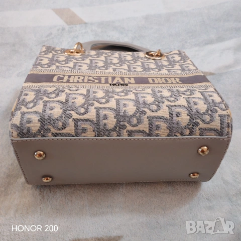 Дамска чанта CHRISTIAN DIOR, реплика. , снимка 2 - Чанти - 54989049