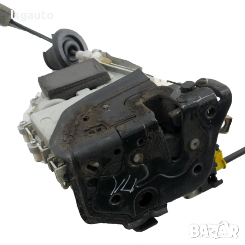 Брава предна лява врата AUDI A1 (8X) 2010-2018 ID: 161281 ОЕМ № 8J2837015C