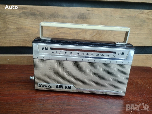 Ретро Японски Транзистор Sonic AM-FM KTF-104 (1966 г.) – Работещ!