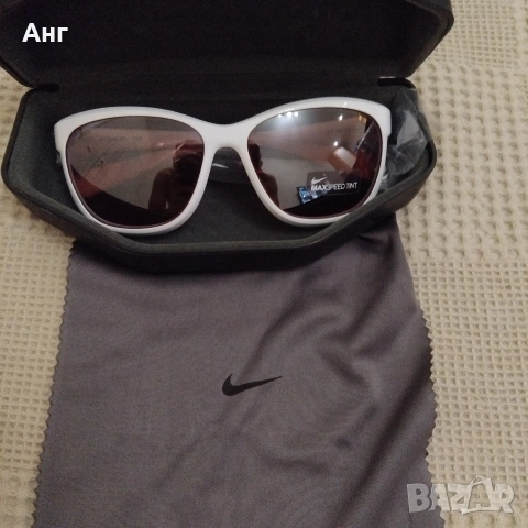 Мъжки слънчеви очила NIKE