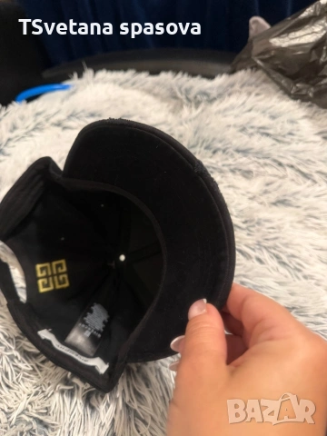 Шапка givenchy унисекс, снимка 3 - Шапки - 54683820