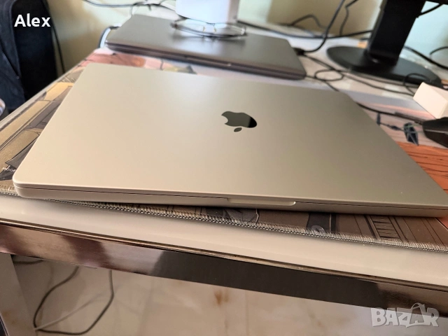 Macbook Pro M5 Max 16-inch, 36GB, 2TB, снимка 5 - Лаптопи за работа - 55095176