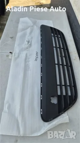 Решетка за предна броня Kia Rio година 2015 2016 2017 код 865611W700, 86561-1W700 
