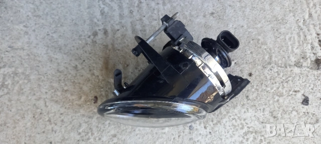 Десен халоген VW Passat B6, снимка 2 - Части - 54809720