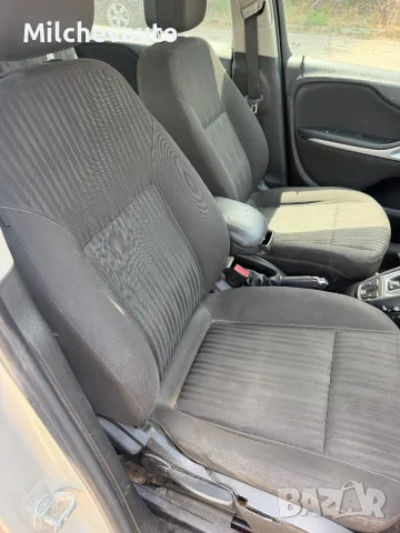 Опел зафира 2.0цдти на части / Opel zafira 2.0cdti , снимка 6 - Автомобили и джипове - 55466453