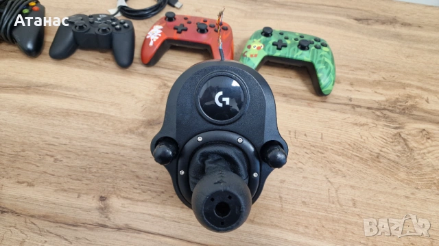 Геймърски лот: Механични клавиатури (Logitech, Roccat), Saitek Cyborg и Контролери, снимка 14 - Клавиатури и мишки - 54346951