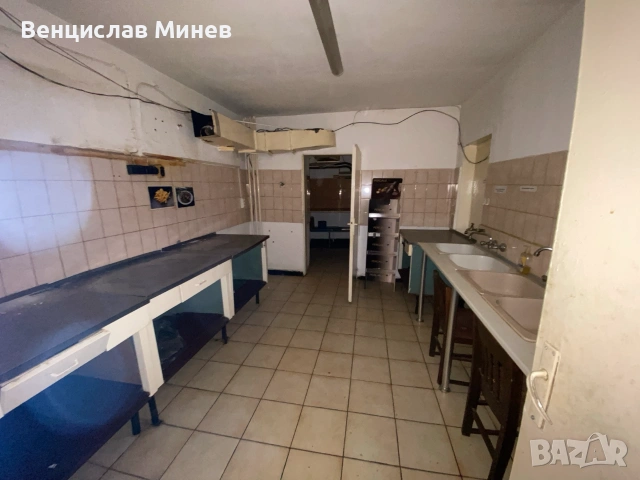 Продава се търговски обект в гр. Разград, снимка 7 - Магазини - 55016465