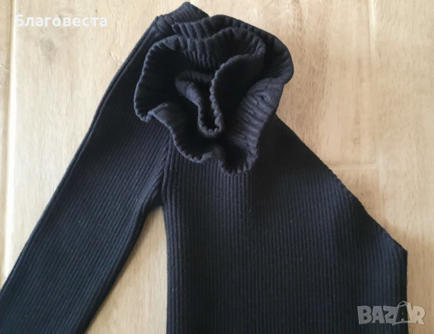 Къса блуза (топ) с роза на Alice Evis , снимка 2 - Блузи с дълъг ръкав и пуловери - 53995481