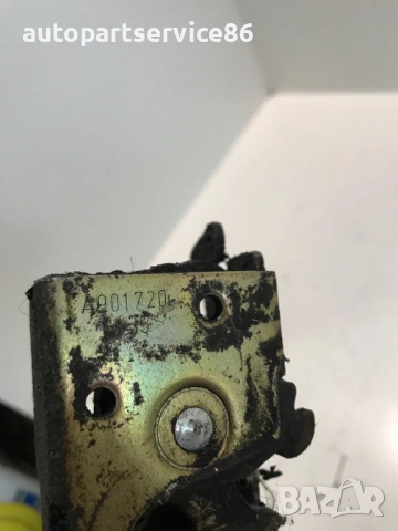 Заключващ механизъм за предна дясна врата за Mercedes Sprinter (1995-2006) 9017201335