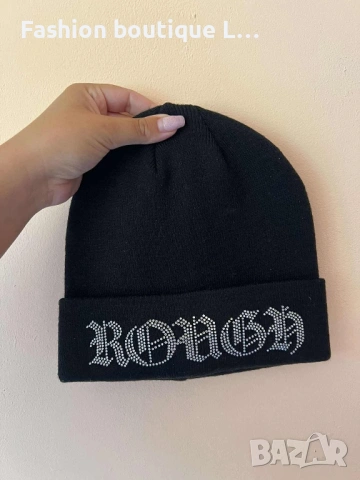 Дамска шапка с блестящи камъчета 🖤